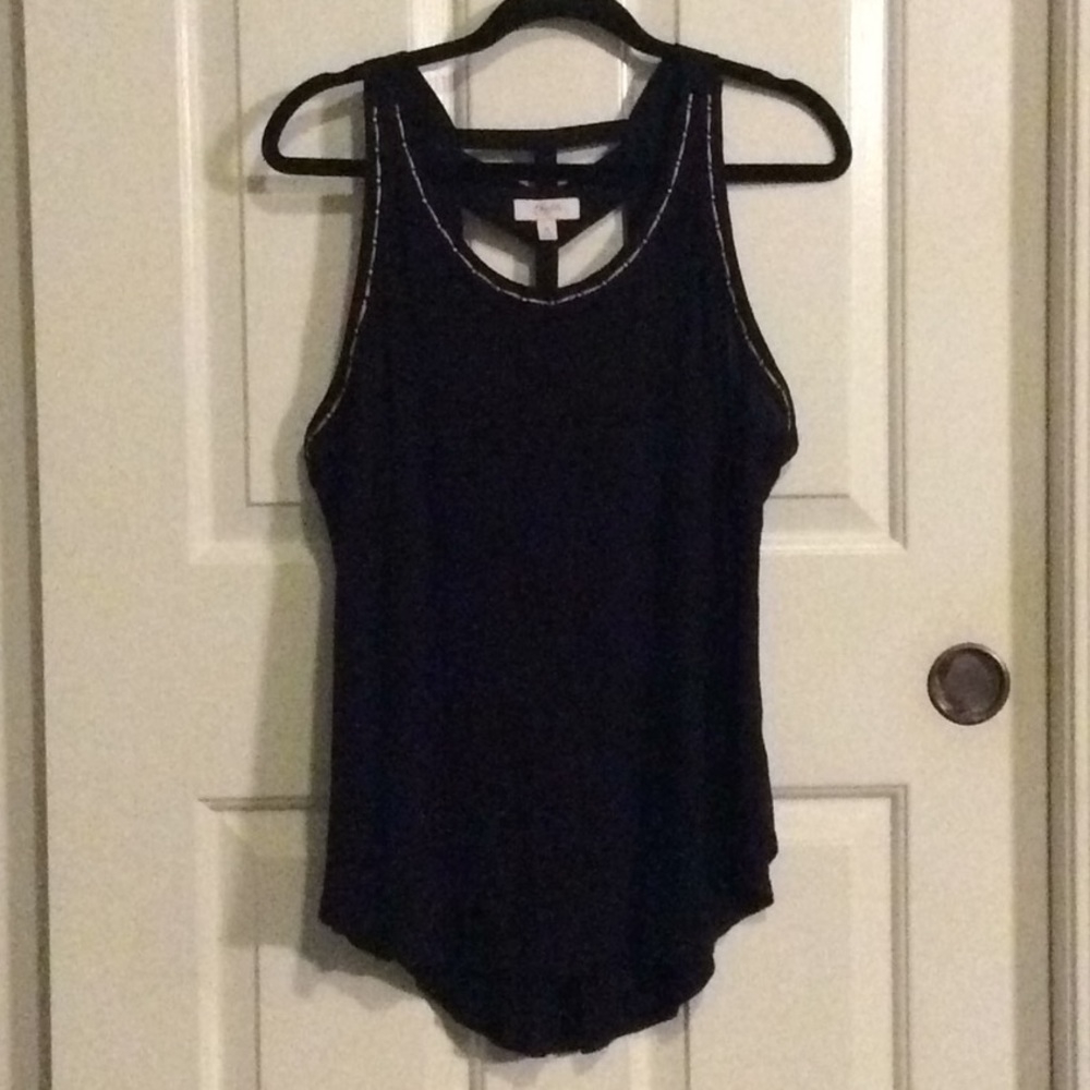 ❤️‍🔥 NWOT❣️$5❣️ Candies sleeveless top.